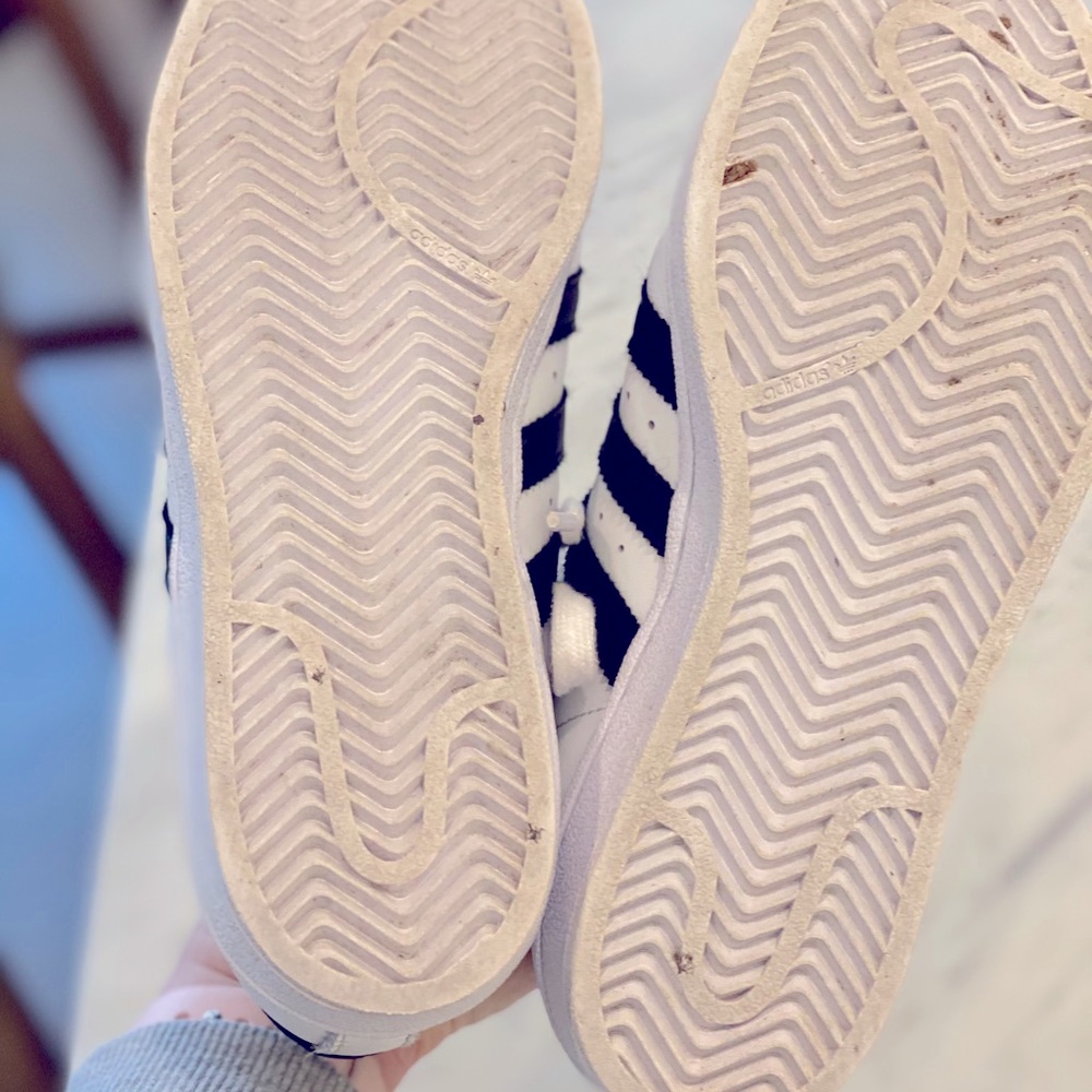 Adidas superstar - Picture 2 of 2